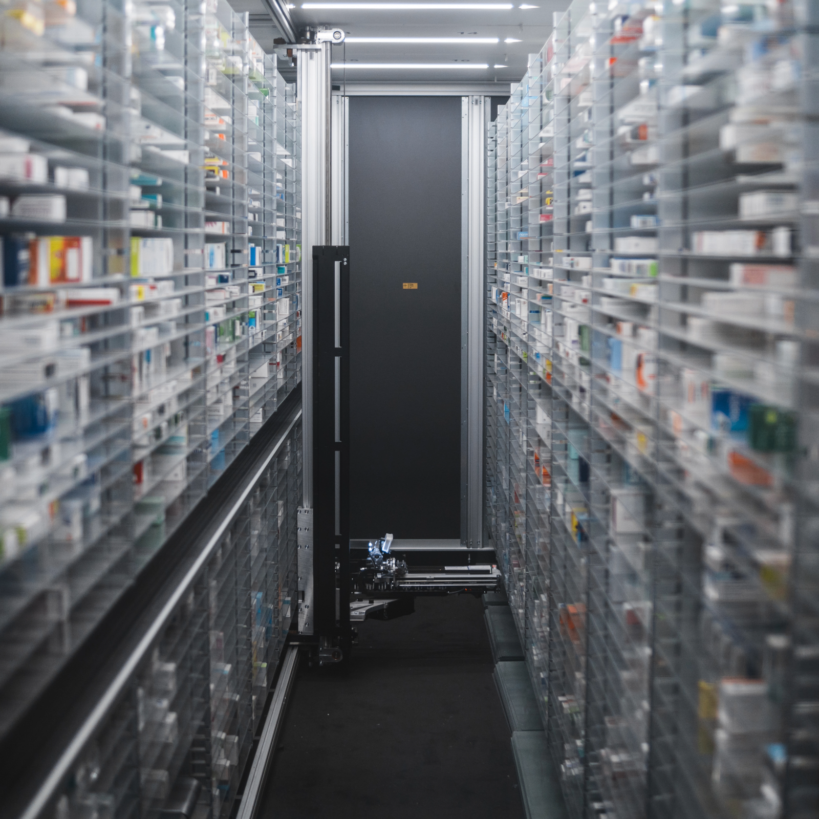 hospital robot pharmacy